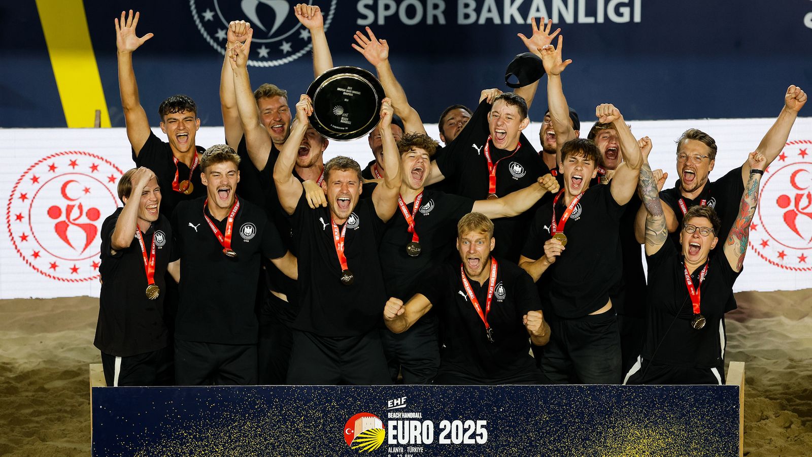 Deutsche Männer küren sich gegen Spanien zu Beachhandball-Europameistern