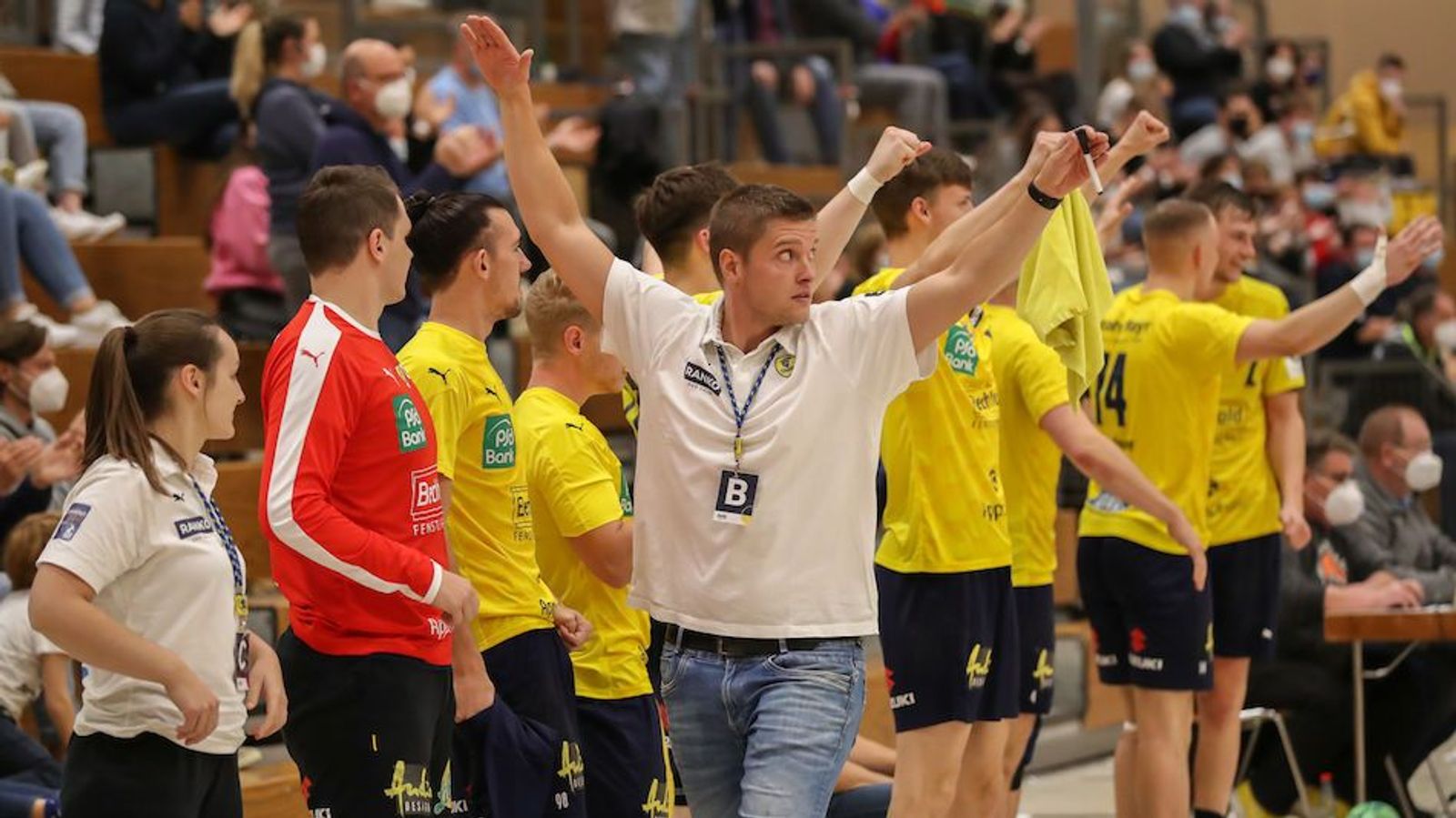 Falken siegen im Derby - Löwen weiter nicht zu stoppen