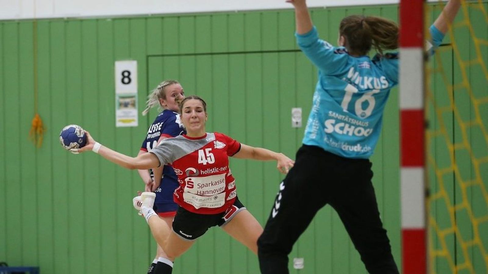 Krasse Kontraste im Norden und Derby in Hessen