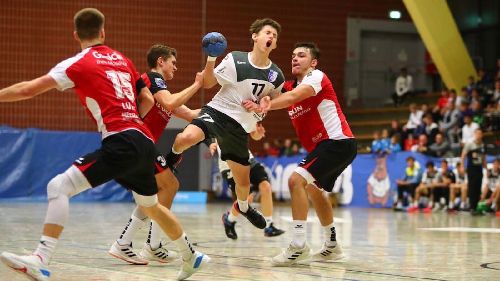 Acht Teams erreichen die Hauptrunde A