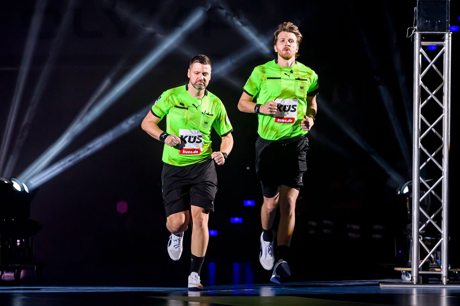 Zwölf Stunden mit Pfiff