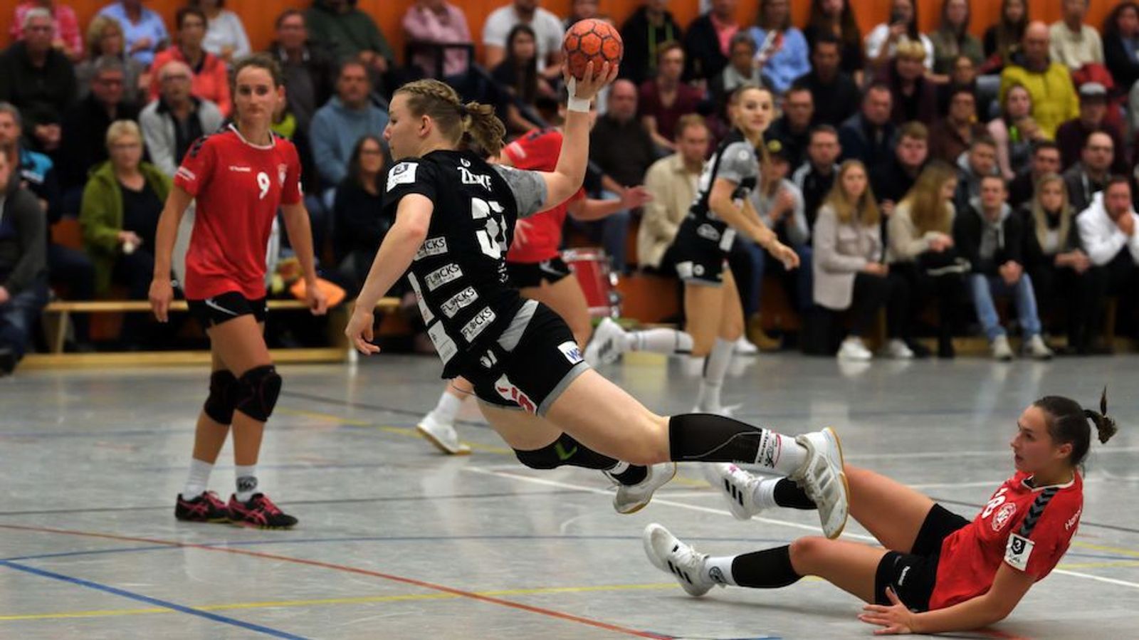 Badenstedt gewinnt Hannover-Derby - Henstedt stolpert