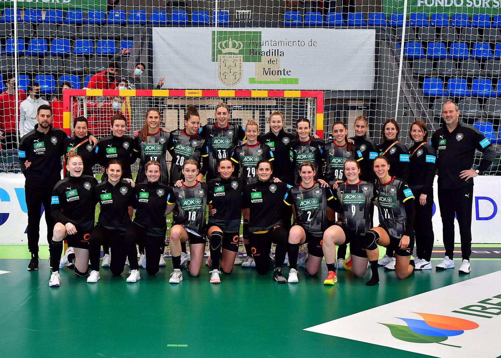 DHB-Frauen im WM-Quartier in Valencia eingetroffen