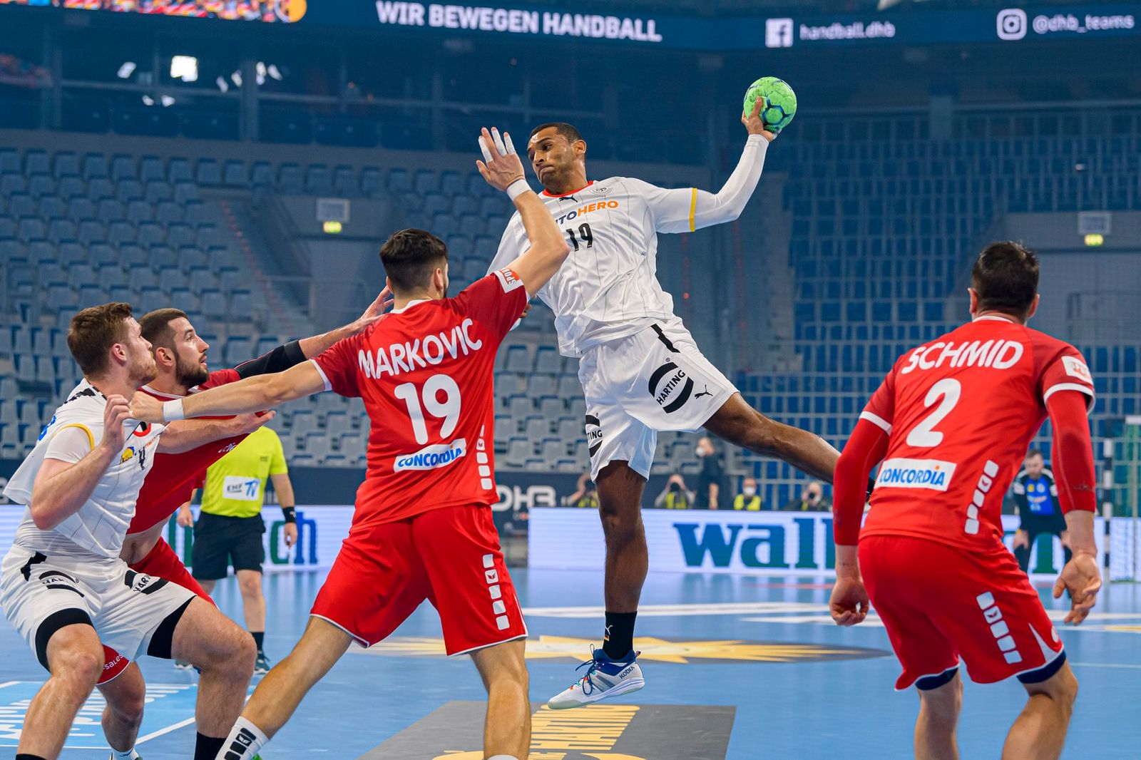 "Alles ist möglich": Handballer gewinnen EM-Test gegen Schweiz