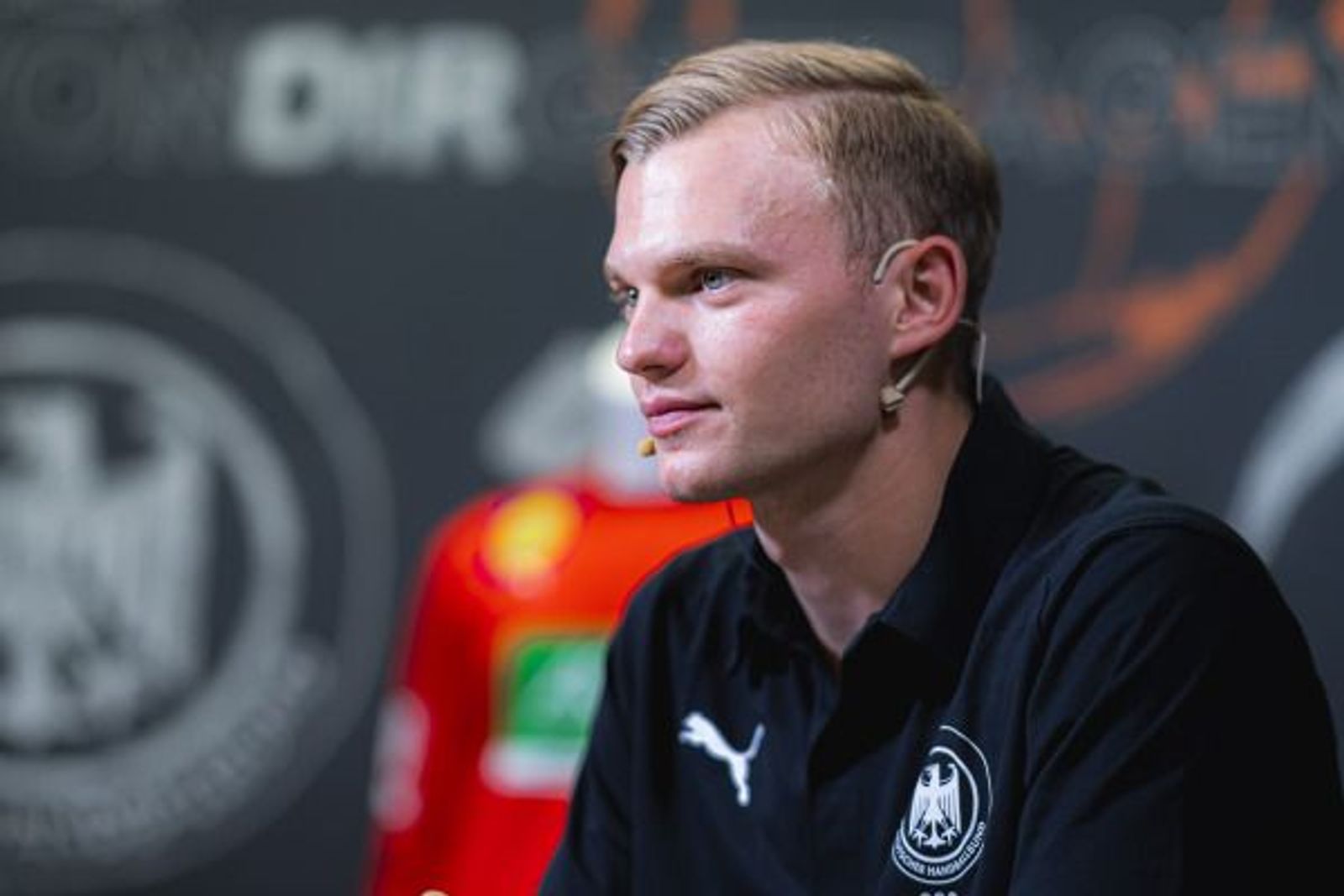 Von "Big Foot" über "Bierhelm" bis zum "Unterwäsche-Model": Kastening stellt DHB-Team vor