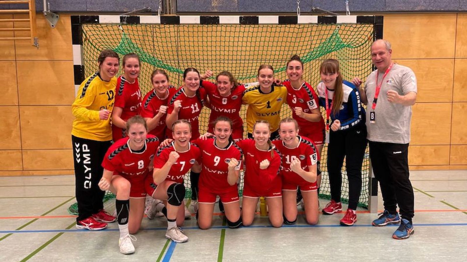 Bienen stechen Piranhas im Derby - Topspiel in Freiburg abgesagt