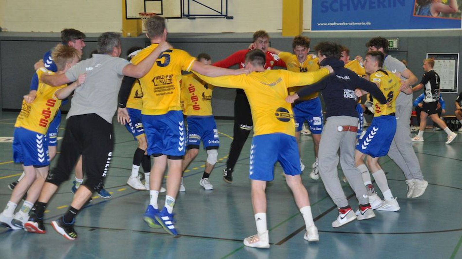 Bonin wirft Schwerin an die Tabellenspitze