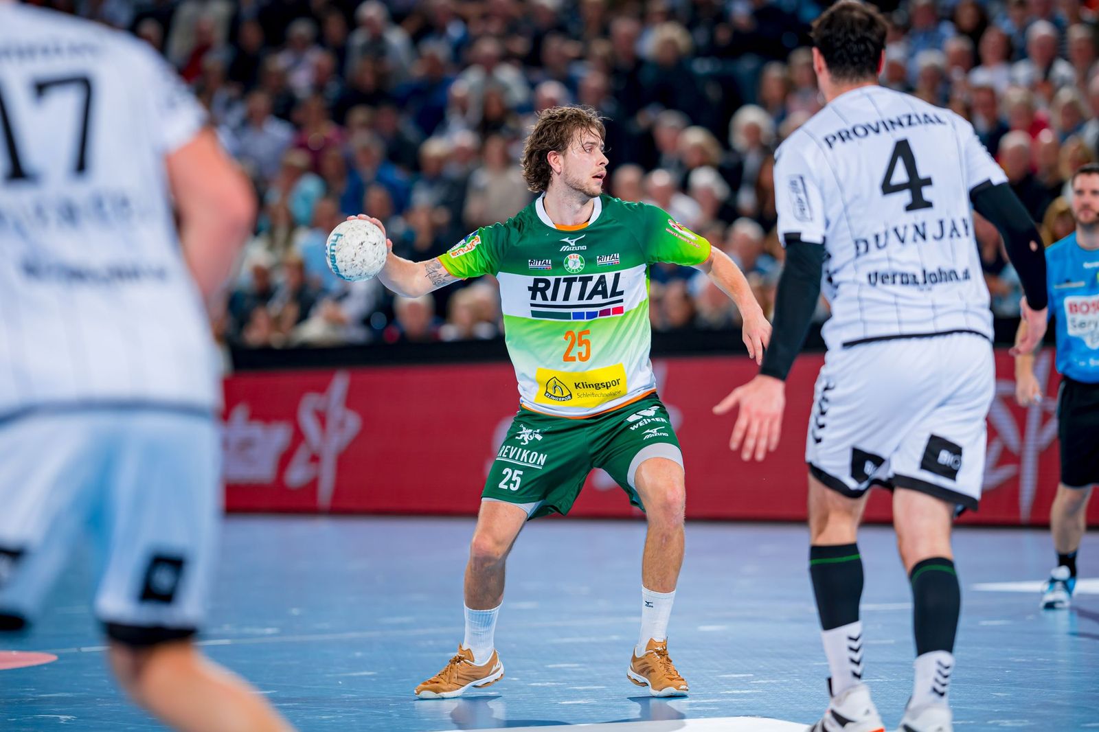 Löwen holen Rückraumspieler Schefvert