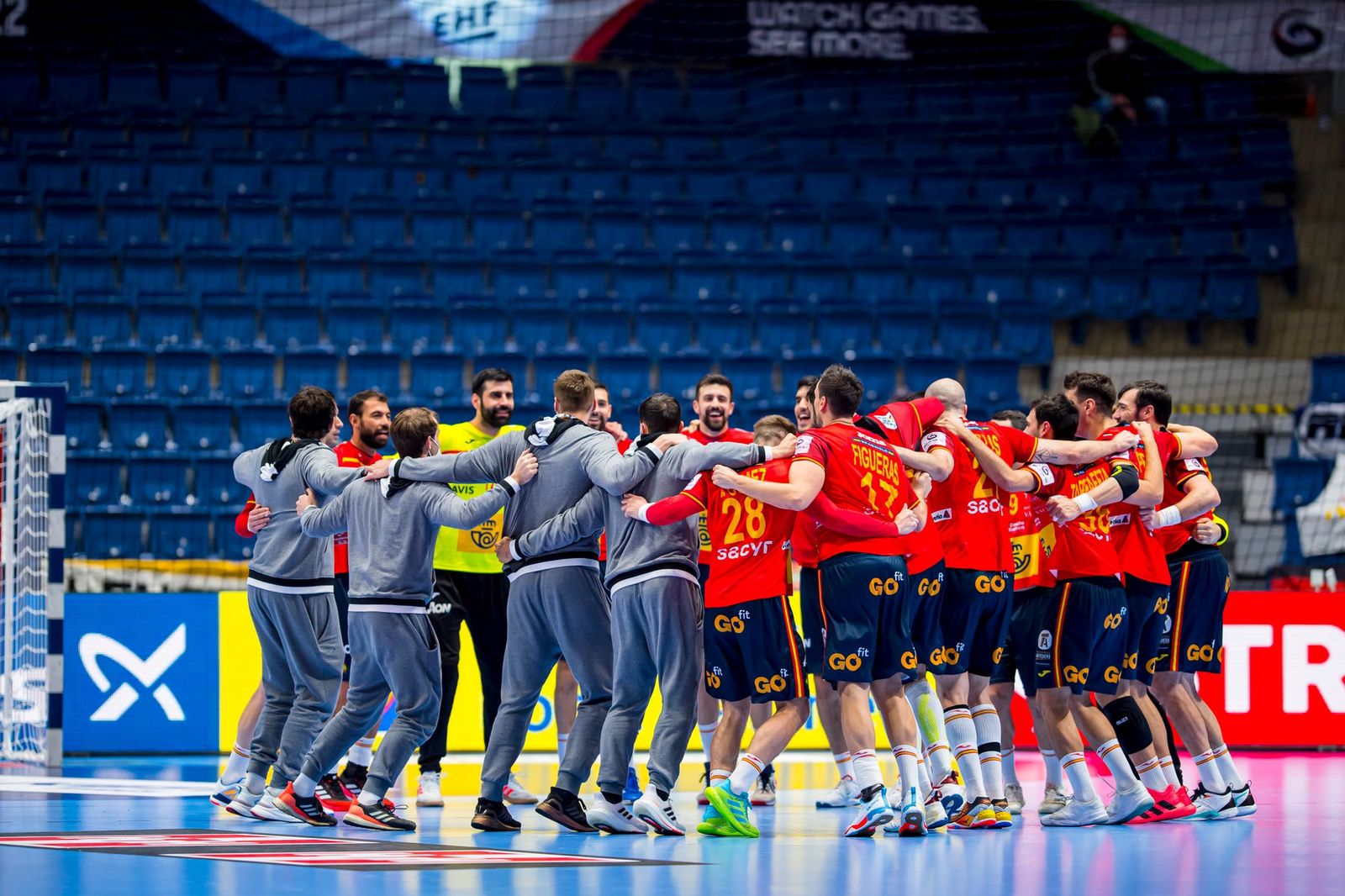 In der Ruhe liegt die Kraft: Spaniens "Oldie-Gang" greift nach Titel-Triple