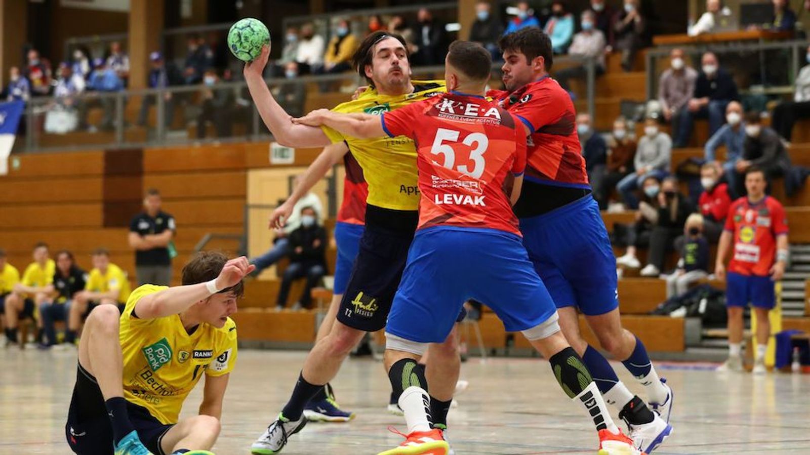 Spitzenspiele in Krefeld und Östringen – die Verfolger lauern