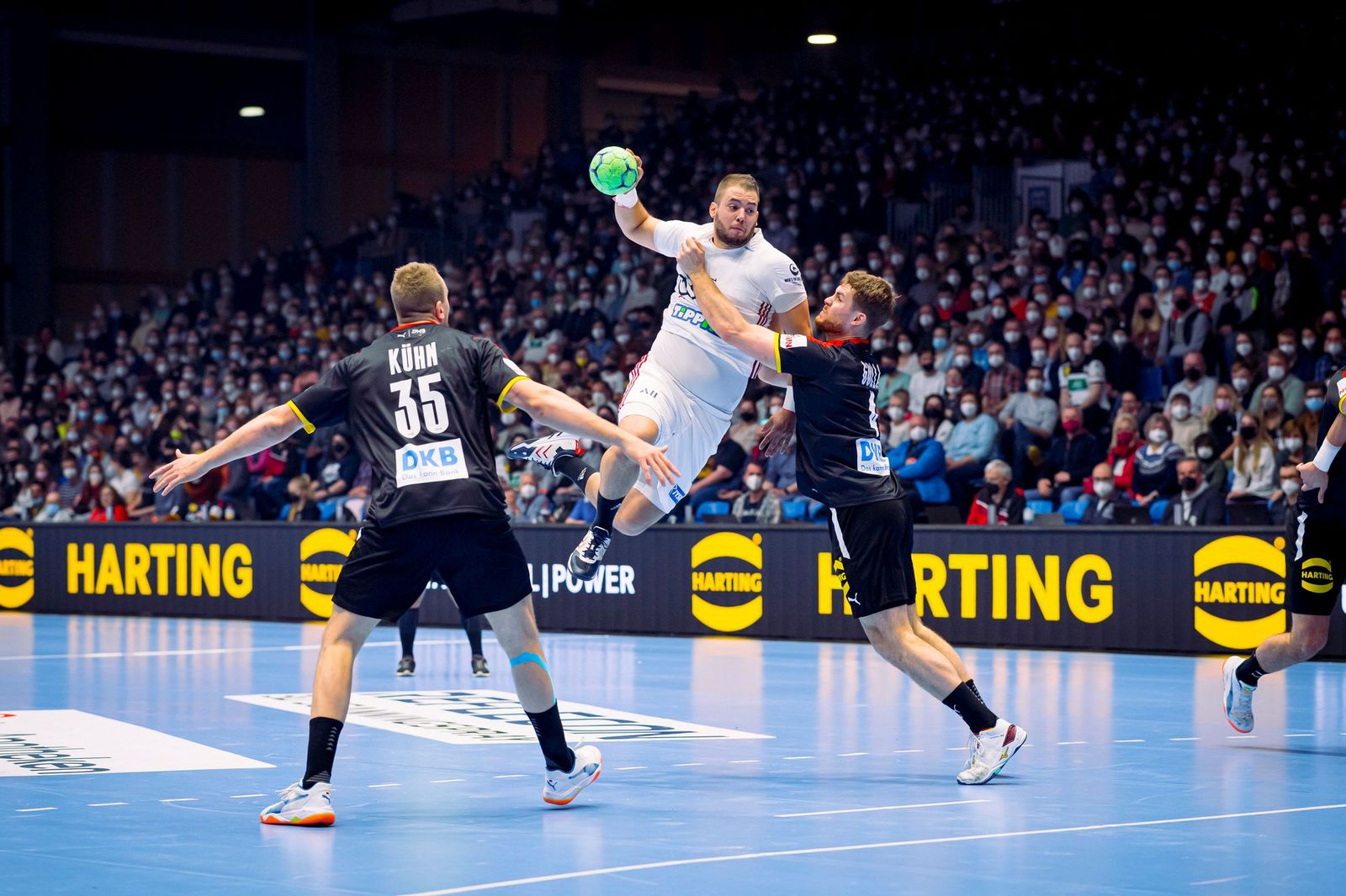 Sieg in letzter Sekunde: Handballer feiern gelungene Generalprobe für WM-Quali