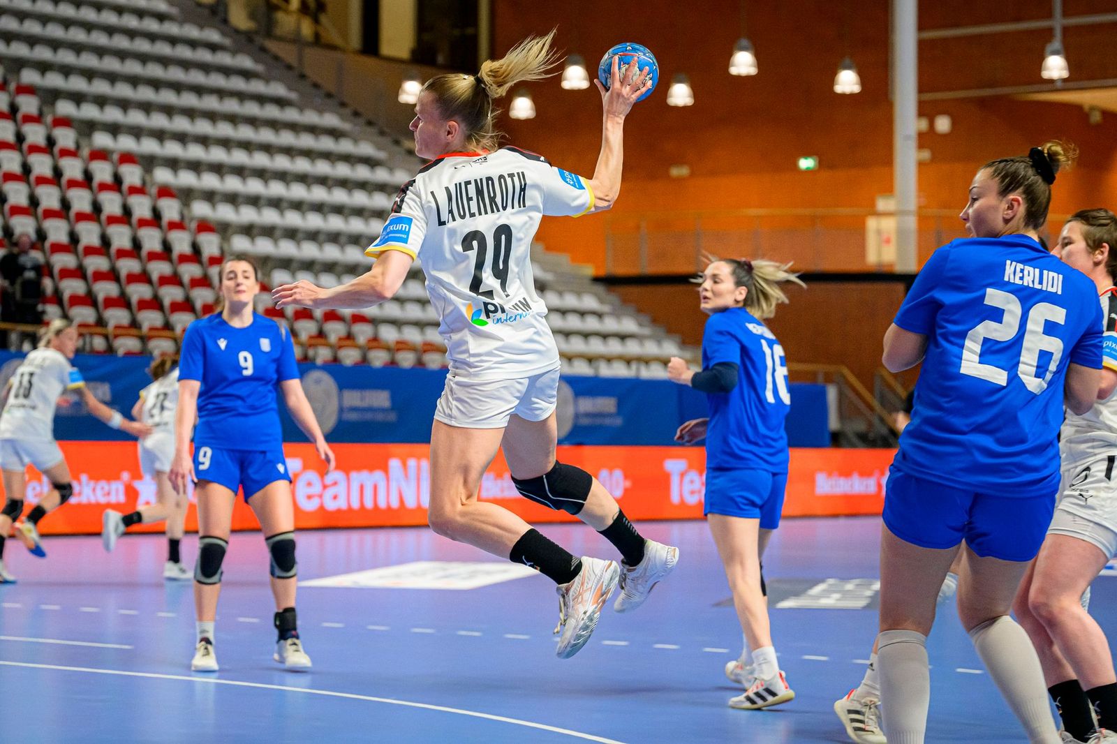 EM-Ticket und Rekord zum Einstand: DHB-Frauen fahren mit Gaugisch zur Europameisterschaft