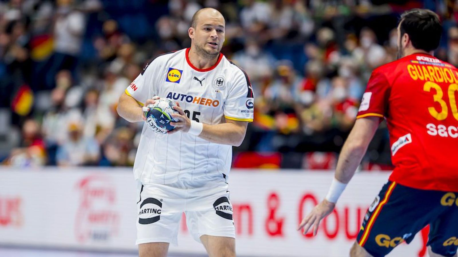 Kleiner Gegner, großer Druck: Gislasons Handballer "müssen die Qualifikation schaffen"