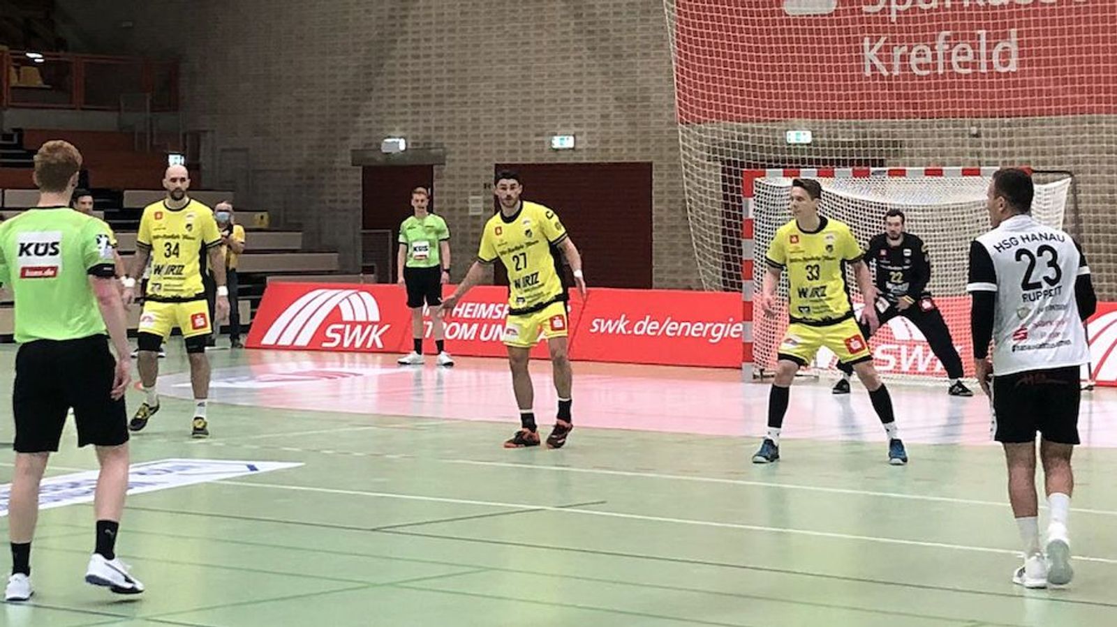 TuS Spenge legt nach – Hanau kämpft ohne Coach vergebens