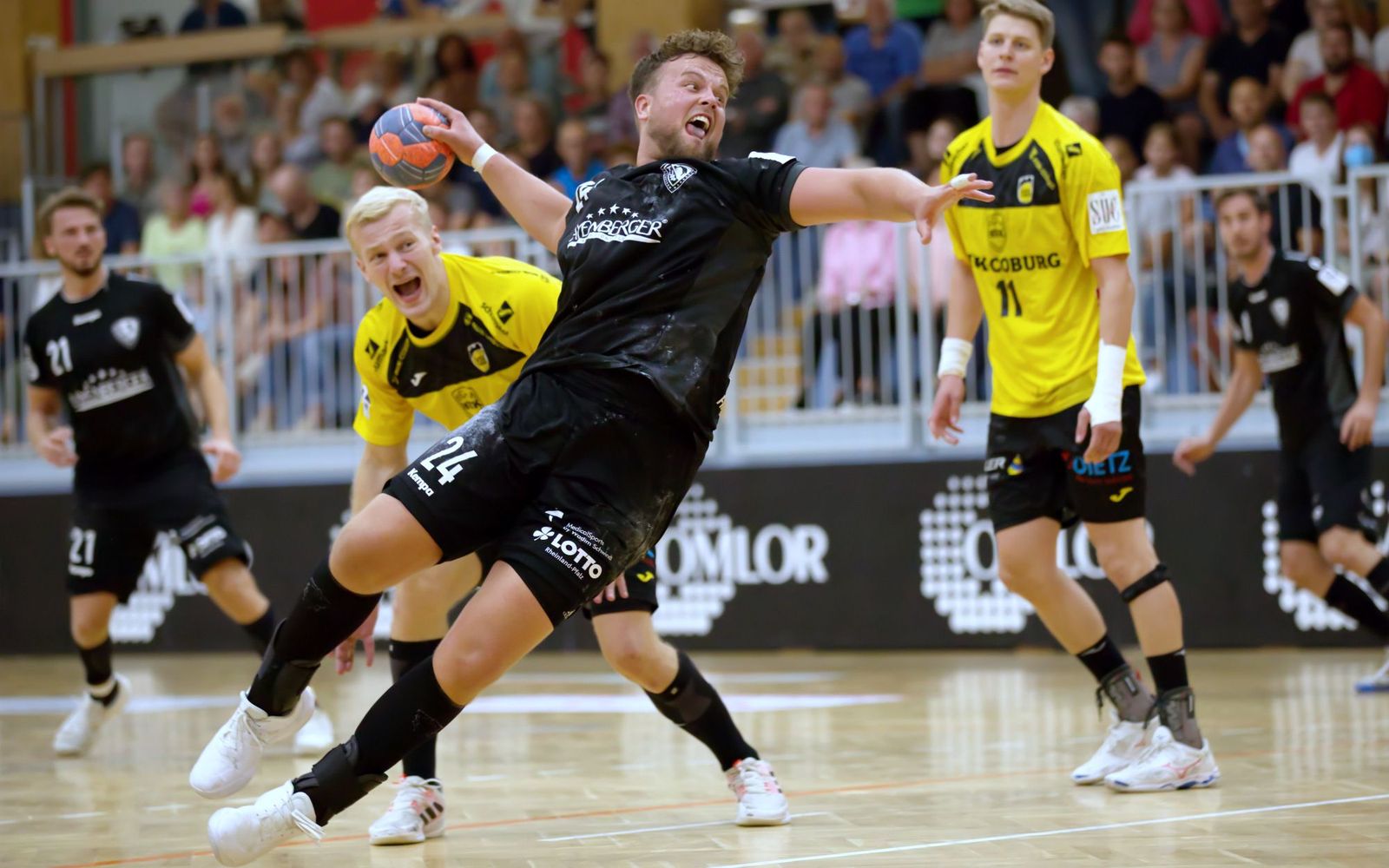 #Splitter 3. Liga: Treuer Sponsor, Top-Spieler und zwei Pokal-Pleiten