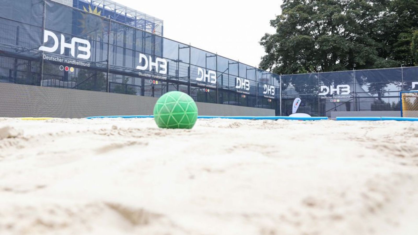 Lesestoff: Die Faszination des Beachhandball als Buch
