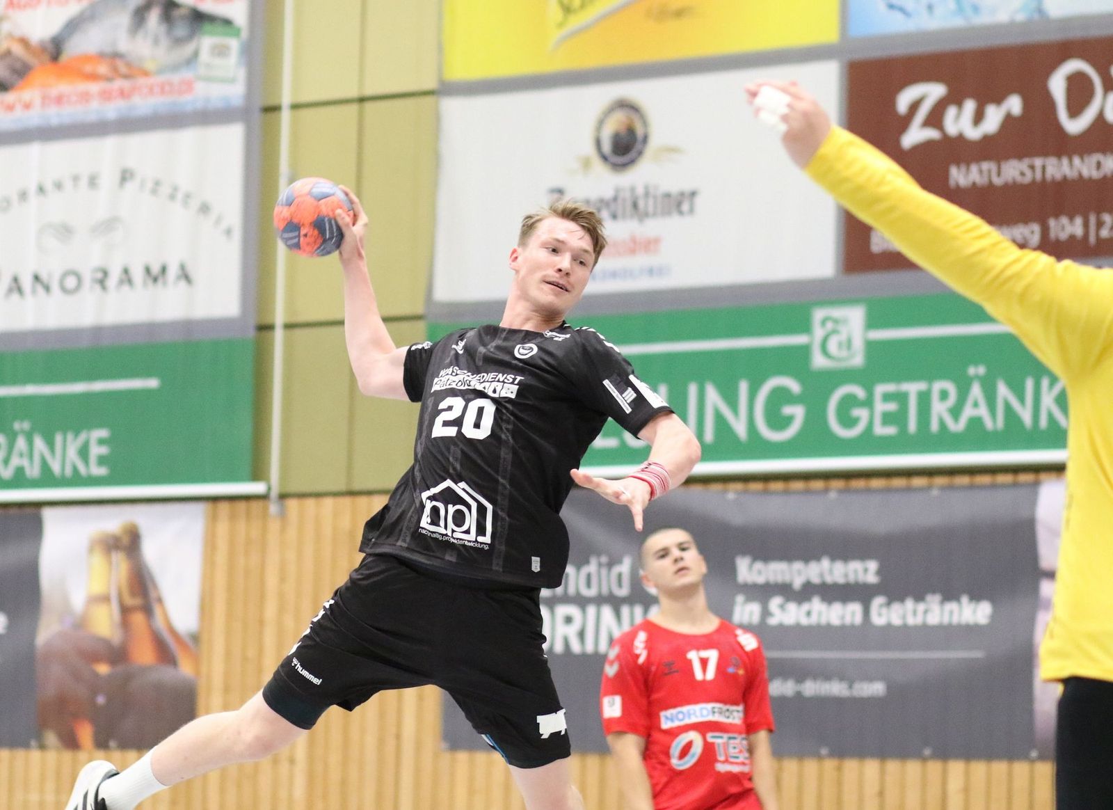 Die HSG Ostsee gewinnt ihr erstes Auswärtsspiel gegen die HSG Nienburg klar mit 32:23 (16:10)