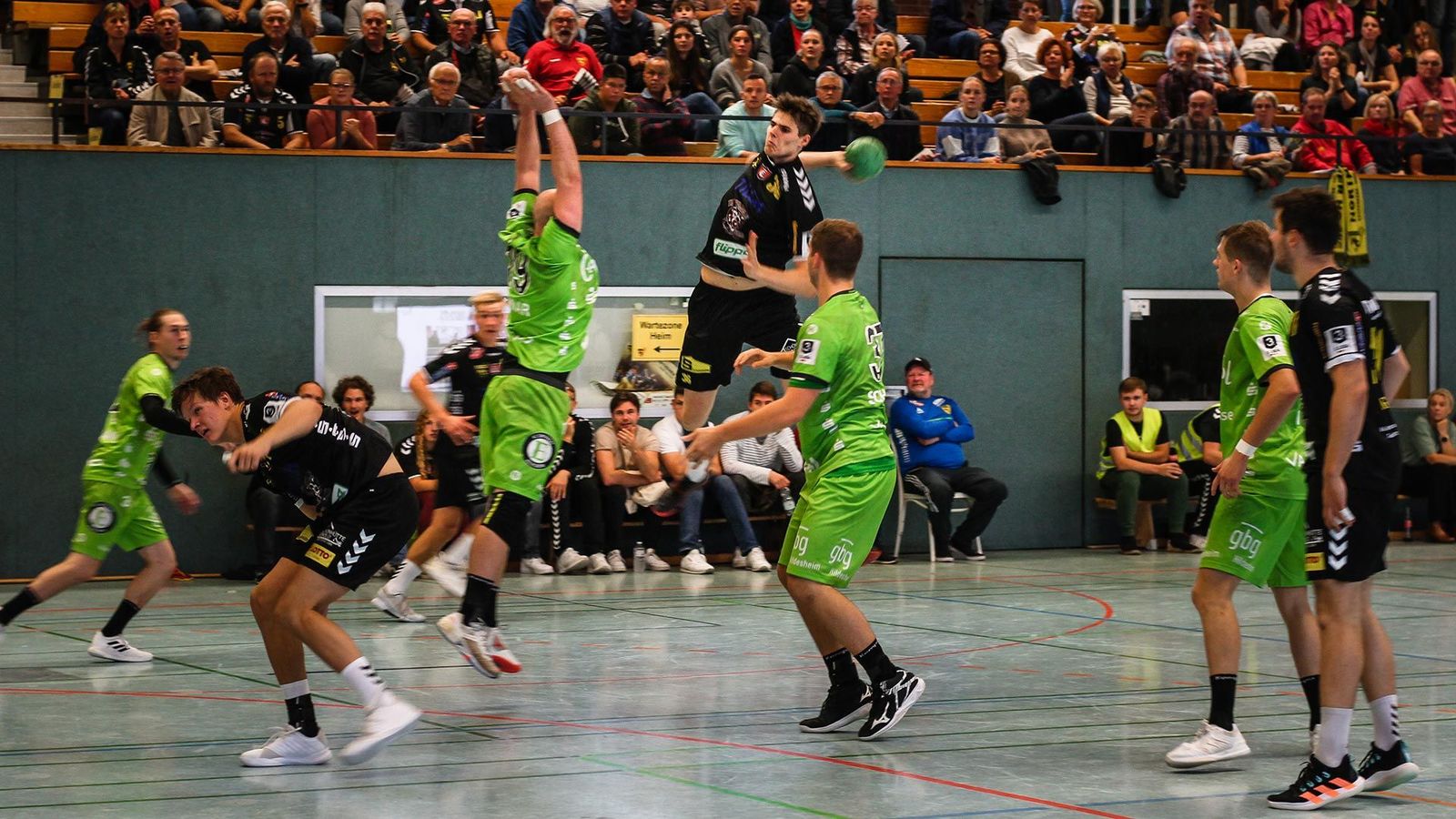 Derbysiege für Hildesheim, Rodgau Nieder-Roden und Baden-Baden
