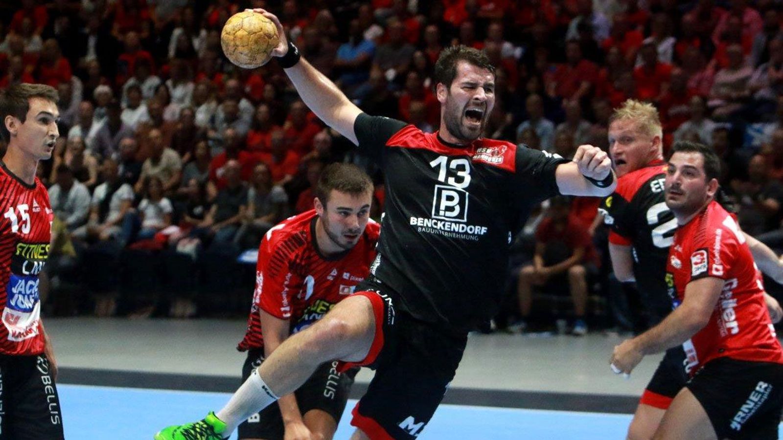 HSV Hannover startet mit Derbysieg – Favoriten legen Erfolge nach