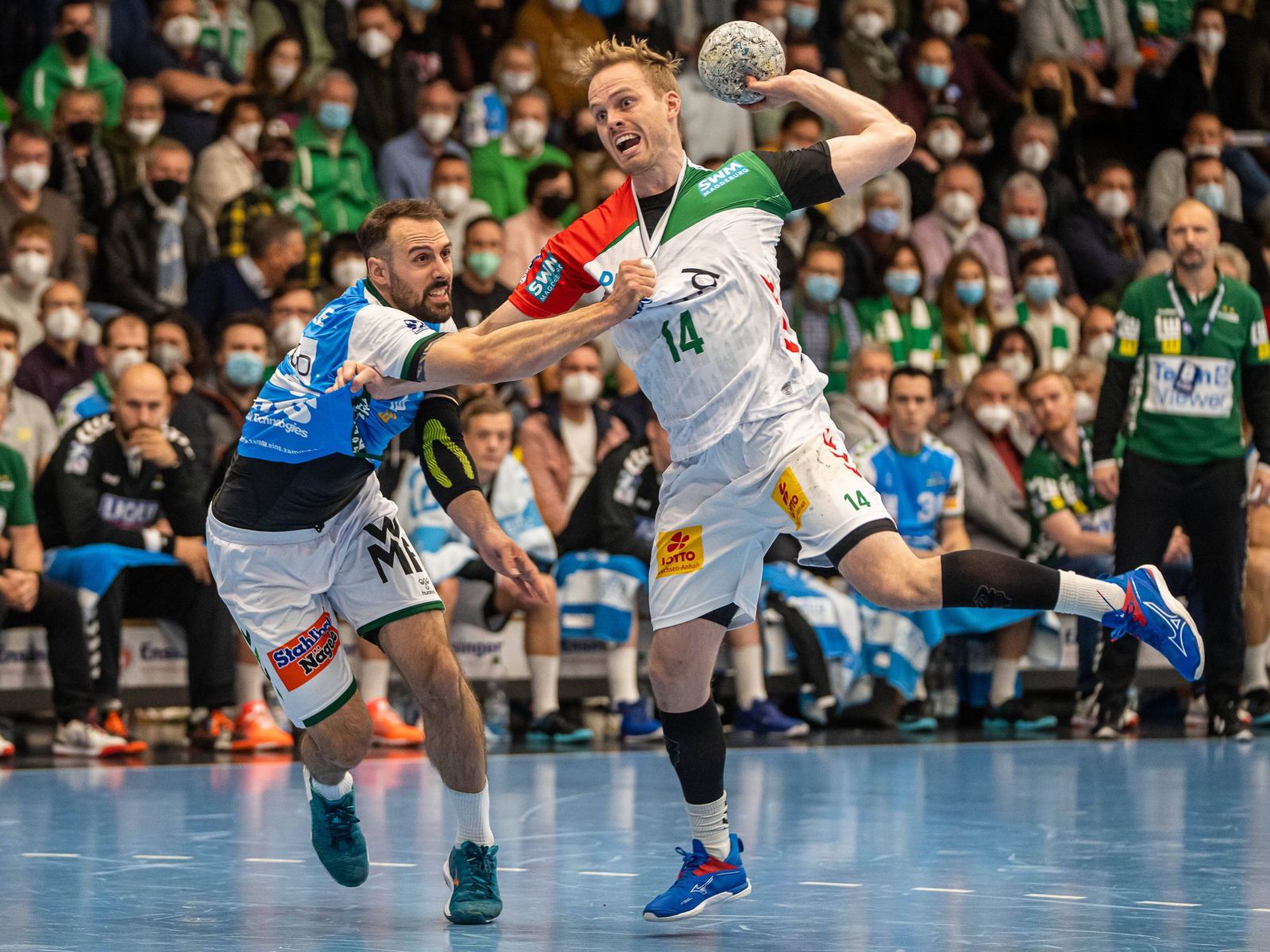 Meister Magdeburg und Rekordsieger Kiel gewinnen weiter