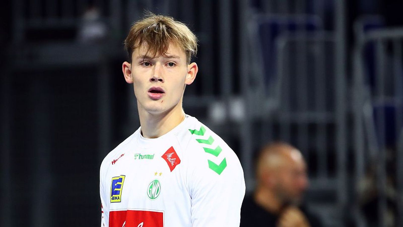 Bayer muss nach klarer Führung noch zittern