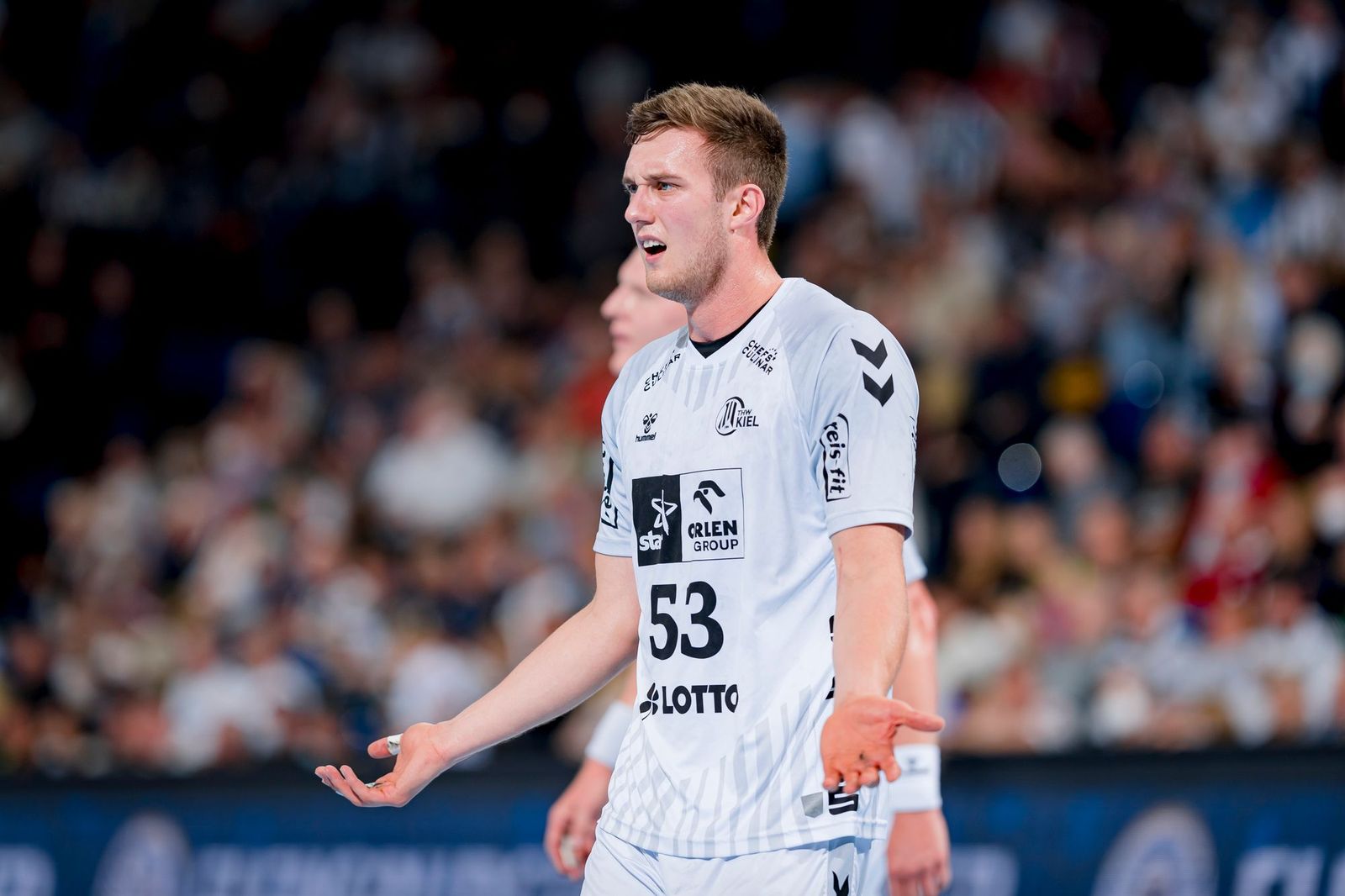 Klarer Sieg im Topspiel: Füchse überholen Kiel