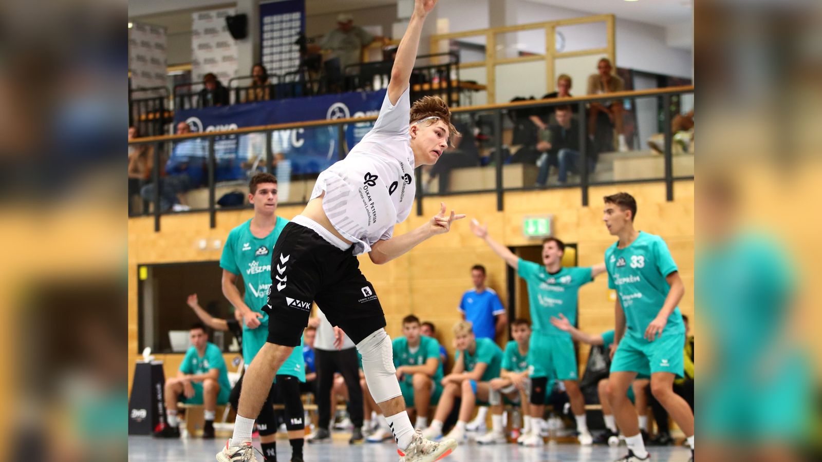 Schwere Auswärtsaufgabe: U19 des Handball Sport Verein Hamburg beim THW Kiel zu Gast