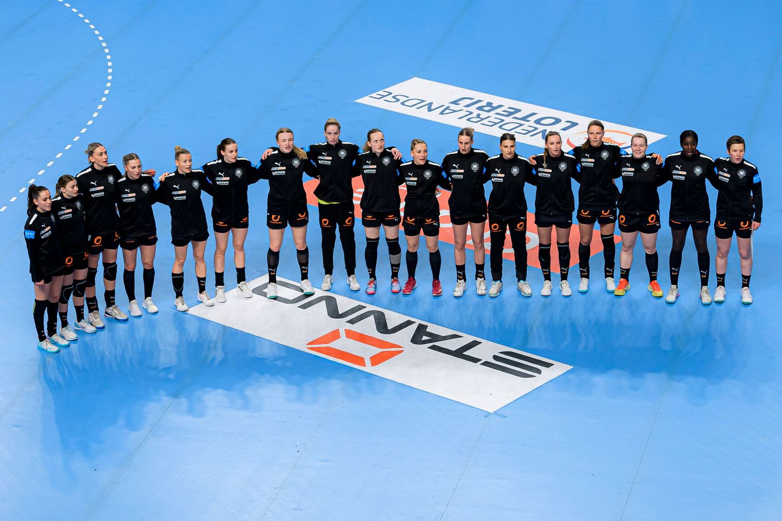 Erstes EM-Hauptrundenspiel der deutschen Frauen gegen die Niederlande