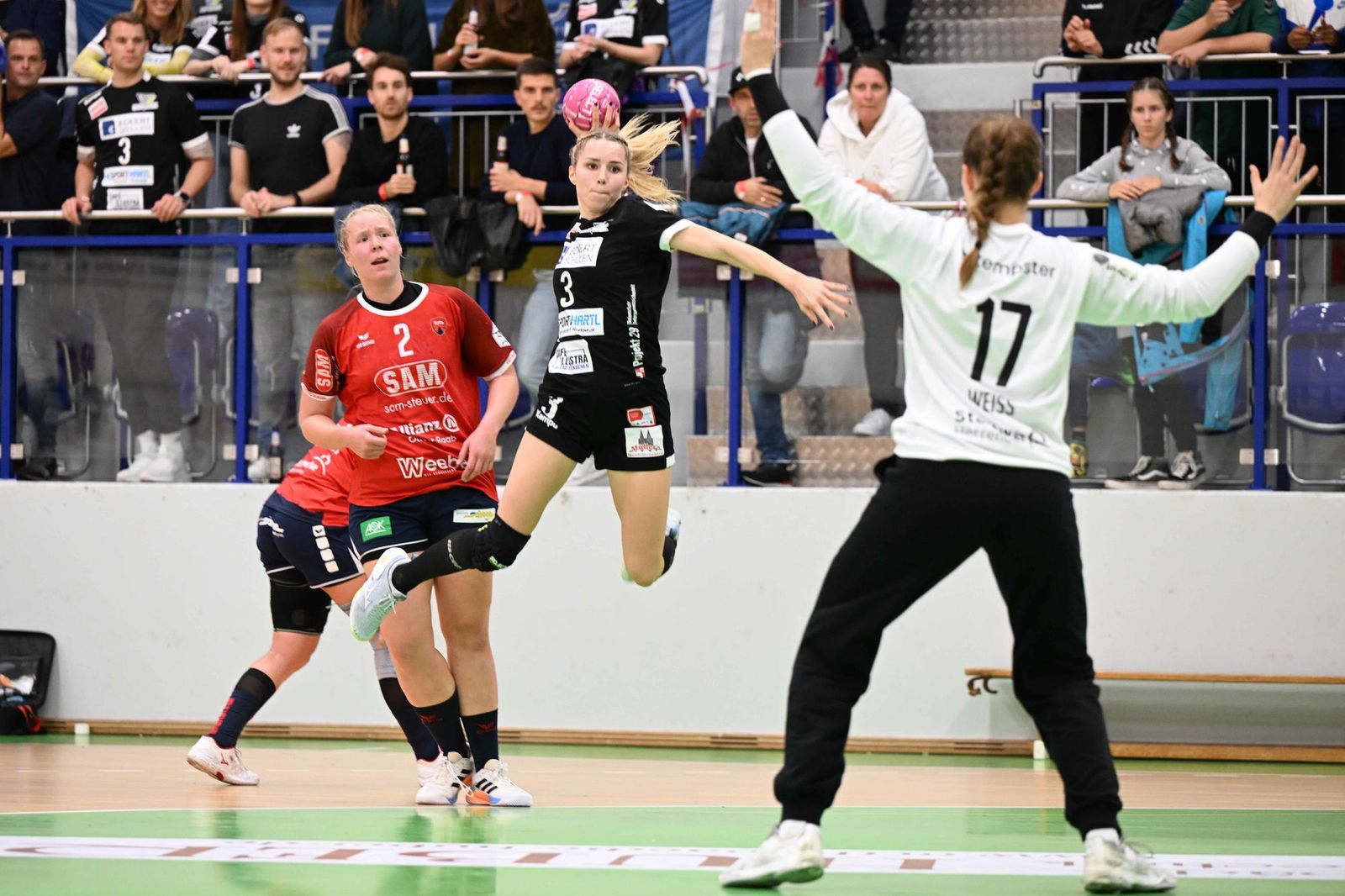 Fünfter Ligasieg in Serie bringt Bunkerladies Platz 3