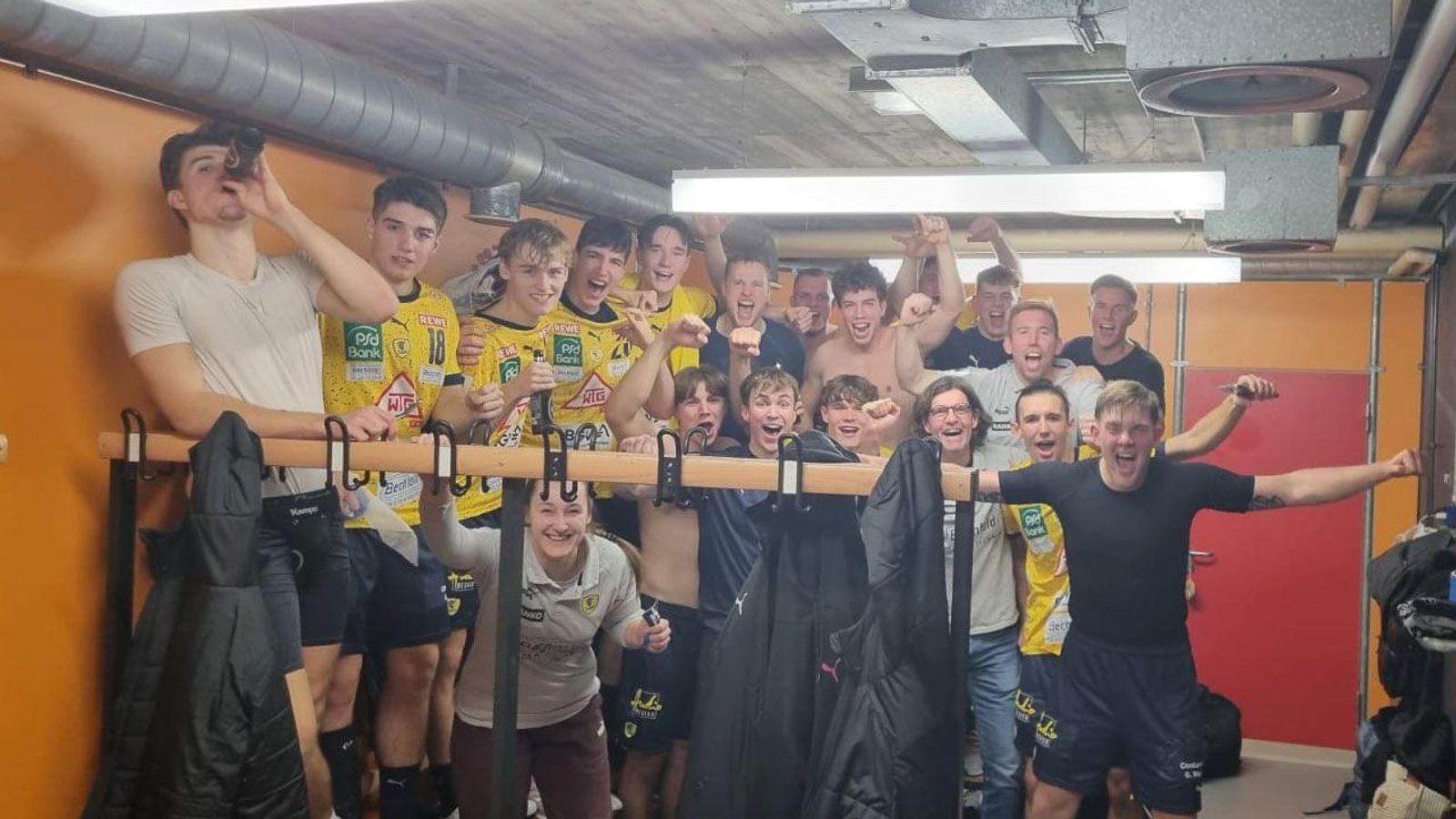 Löwen beißen Brucker Panther – Minden II überrascht