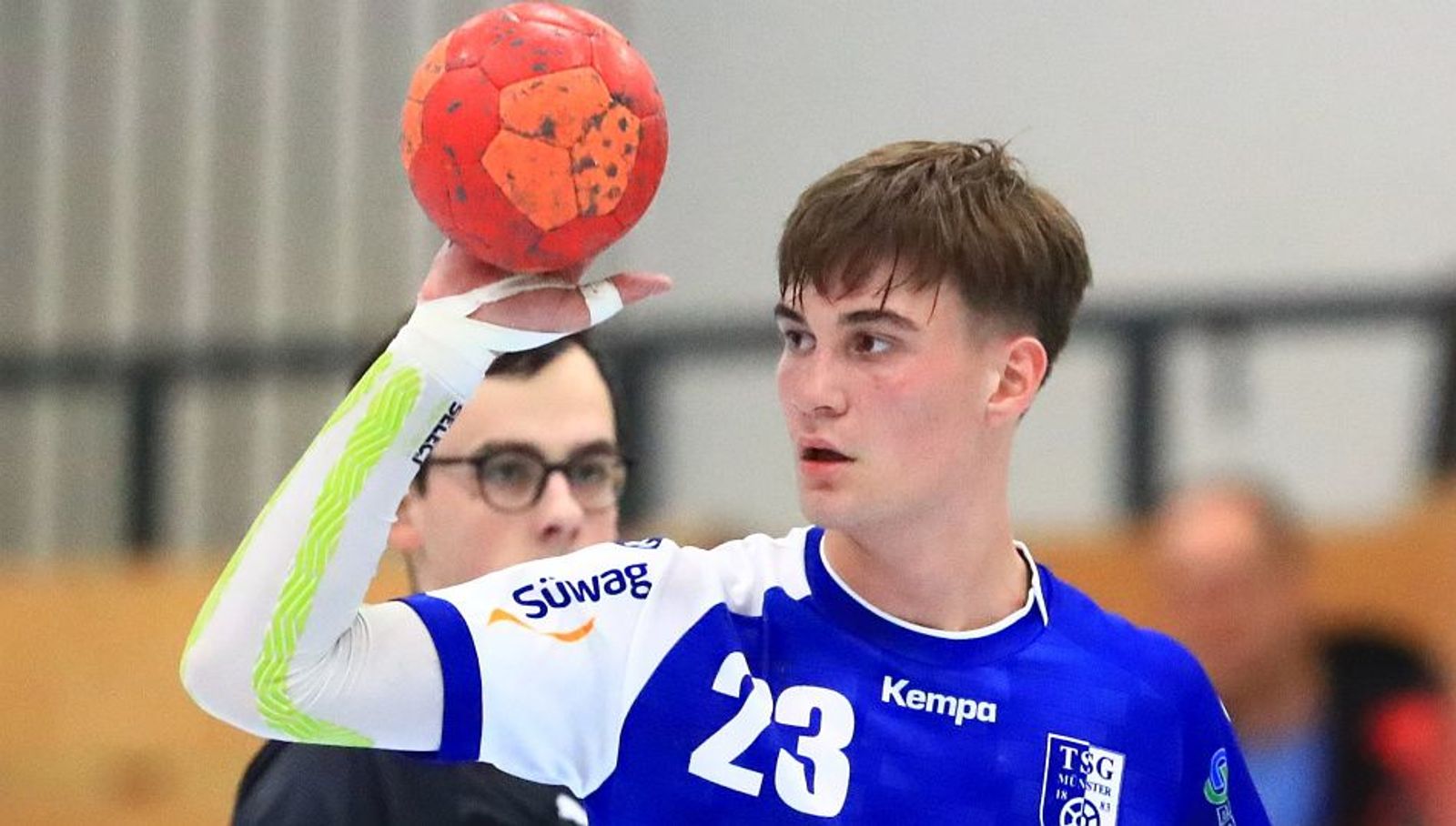 Erlangen legt Anfangsnervosität ab