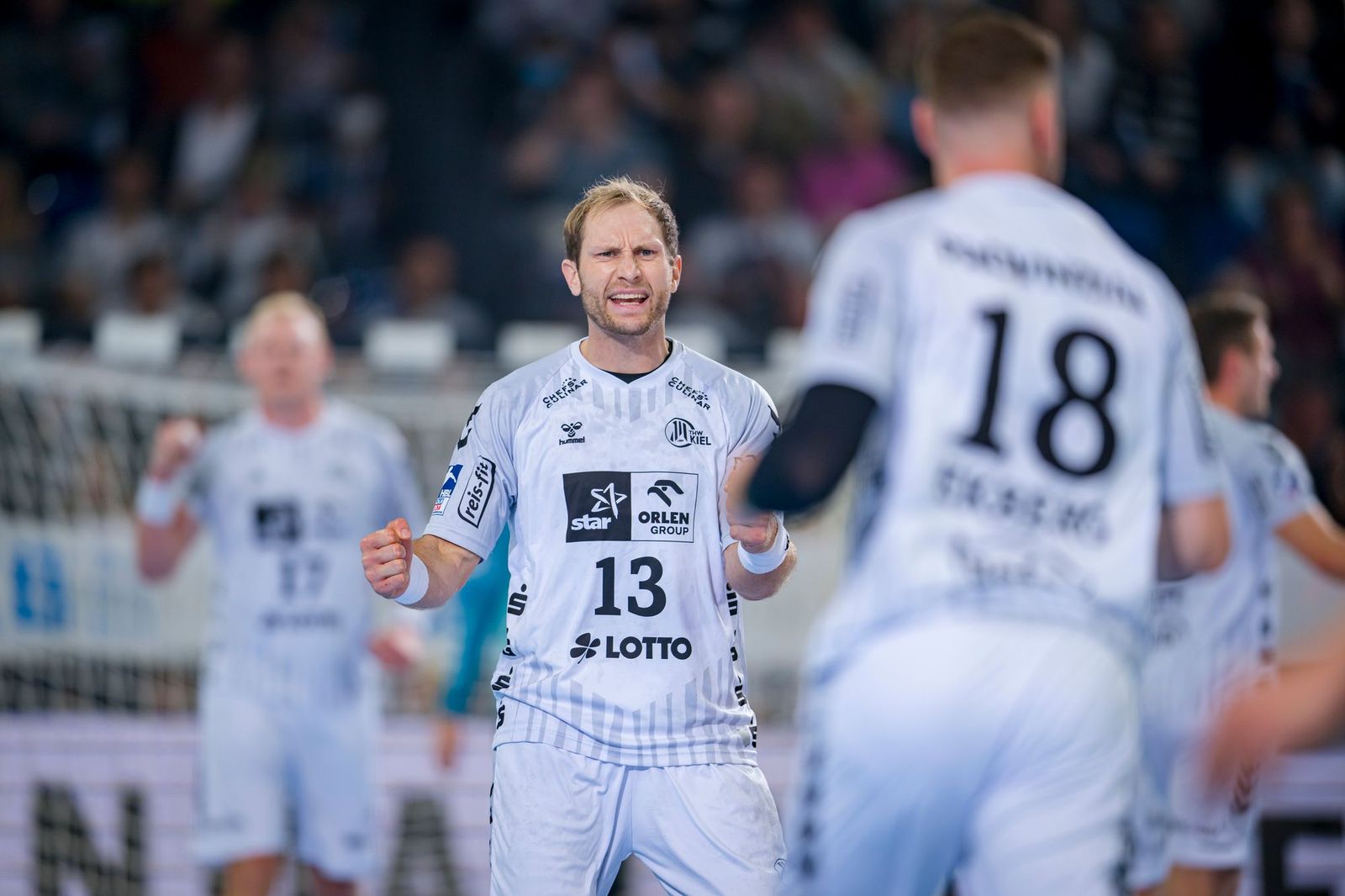 Kiel verlängert mit Weinhold