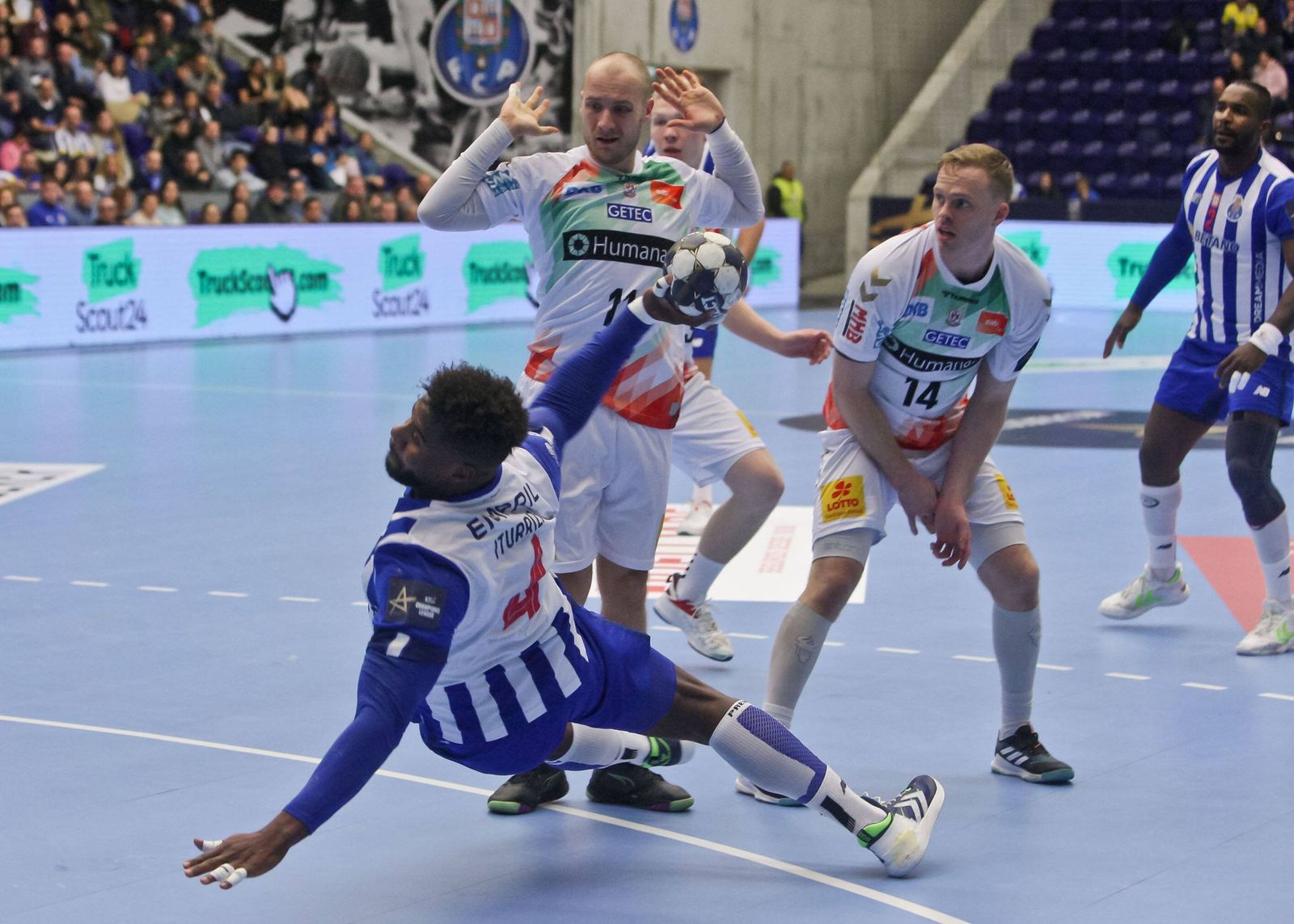 Magdeburg patzt bei Schlusslicht Porto