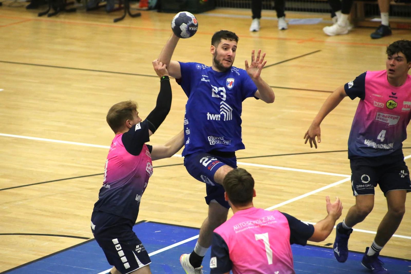 Erste Neuverpflichtung für nächste Saison:
Rückraumspieler Kevin Szep-Kis kommt nach Saarlouis