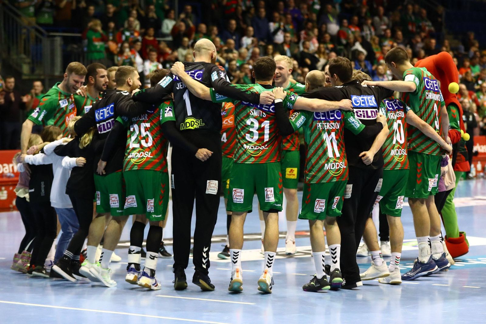DHB-Pokal: Meister SC Magdeburg stürmt ins Viertelfinale