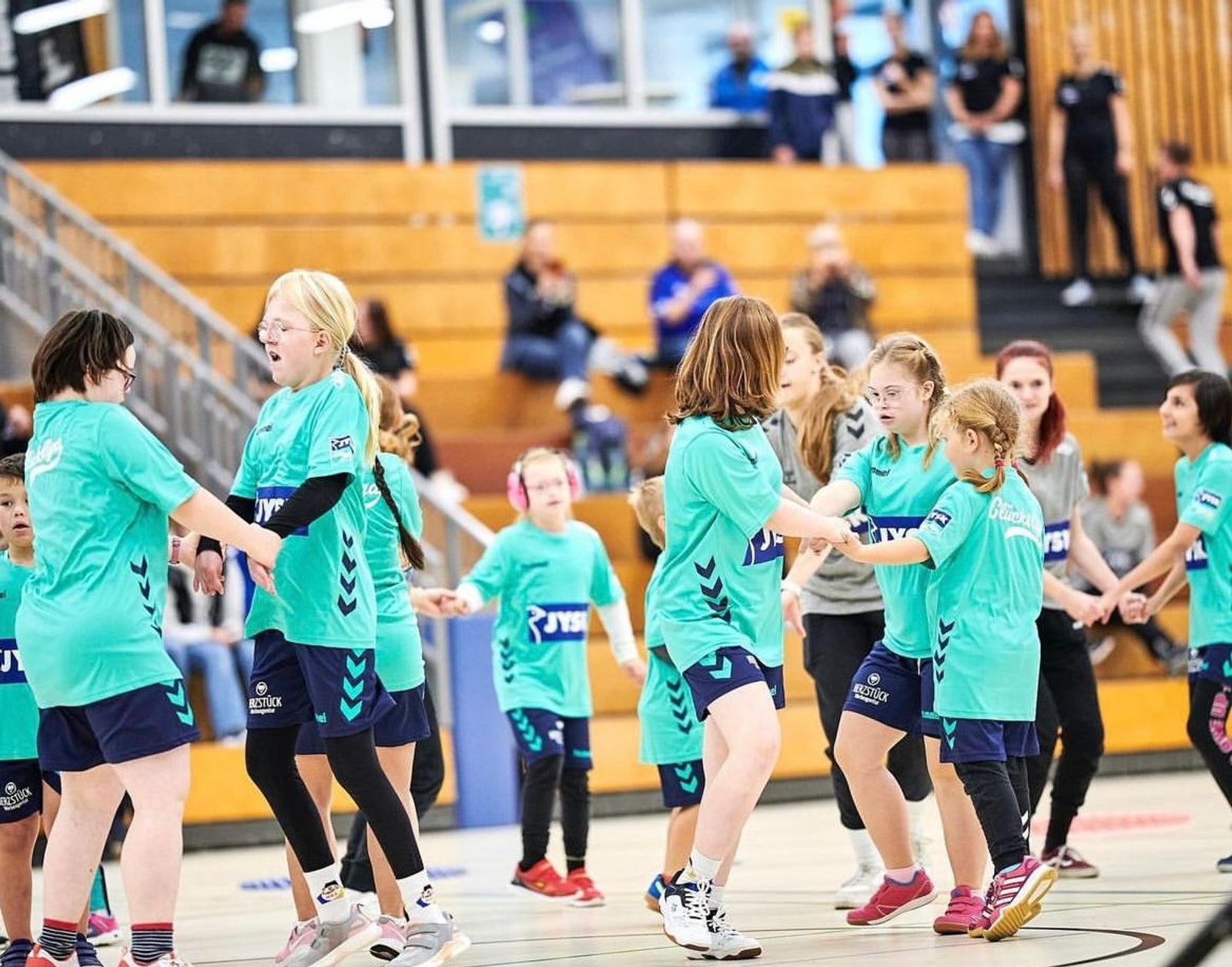 Handball ist für ALLE da! – Glücksliga begeistert Kinder mit Entwicklungsstörungen