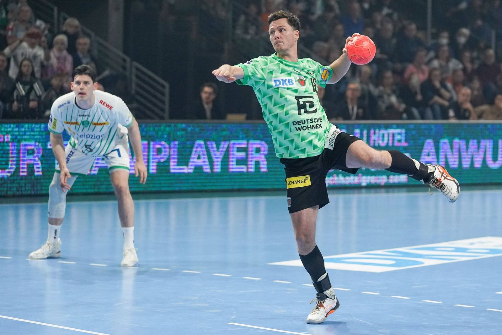 Lindberg fällt mit Handbruch aus - Weber kommt als Ersatz