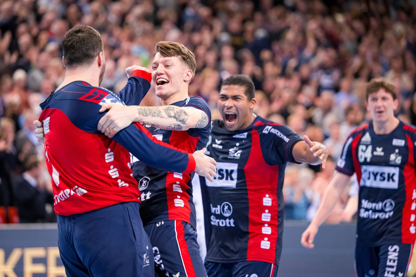 European League: Flensburg träumt vom Heimfinale - Füchse bleiben makellos
