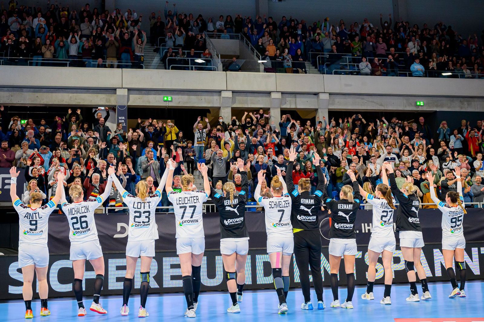 Positive Erkenntnisse, volle Hallen und zwei Debütantinnen