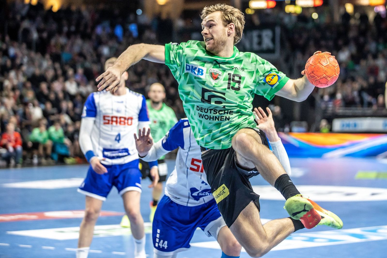 Löwen und SCM verlieren - Füchse zurück an der Spitze