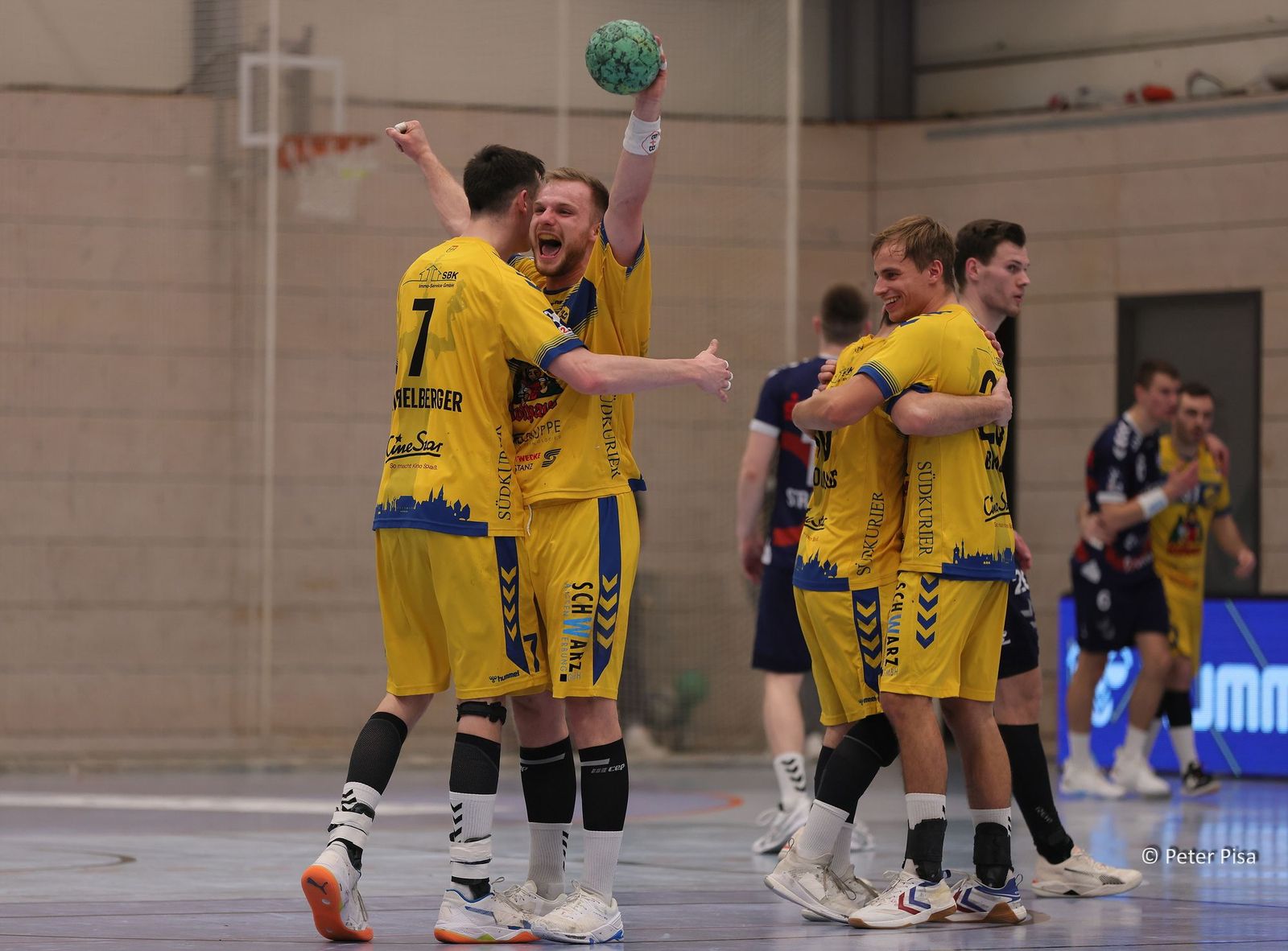 Mit starker Torwart- und Abwehrleistung zu zwei Big Points