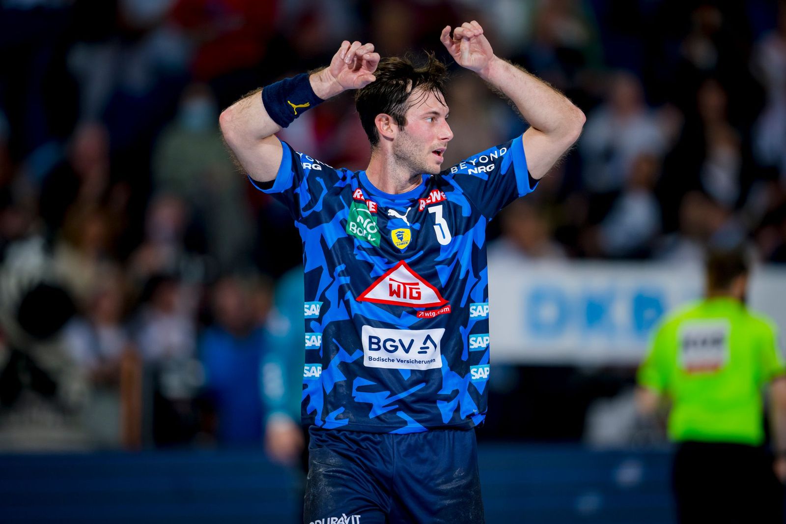 Löwen straucheln im Titelkampf - Leipzig verliert