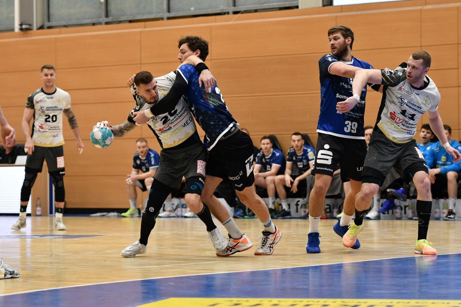 Schlussviertelstunde bringt die Entscheidung -  HC Elbflorenz Dresden verliert erneut gegen Eisenach