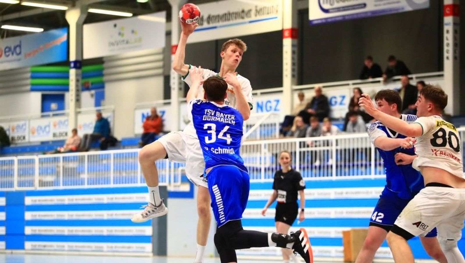 Spitzenspiel steigt im Kronauer Trainingszentrum