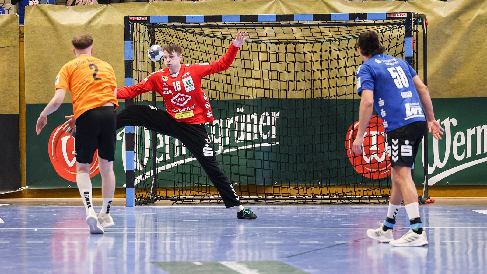 Zwei Auswärtssiege im Kampf um den Klassenerhalt