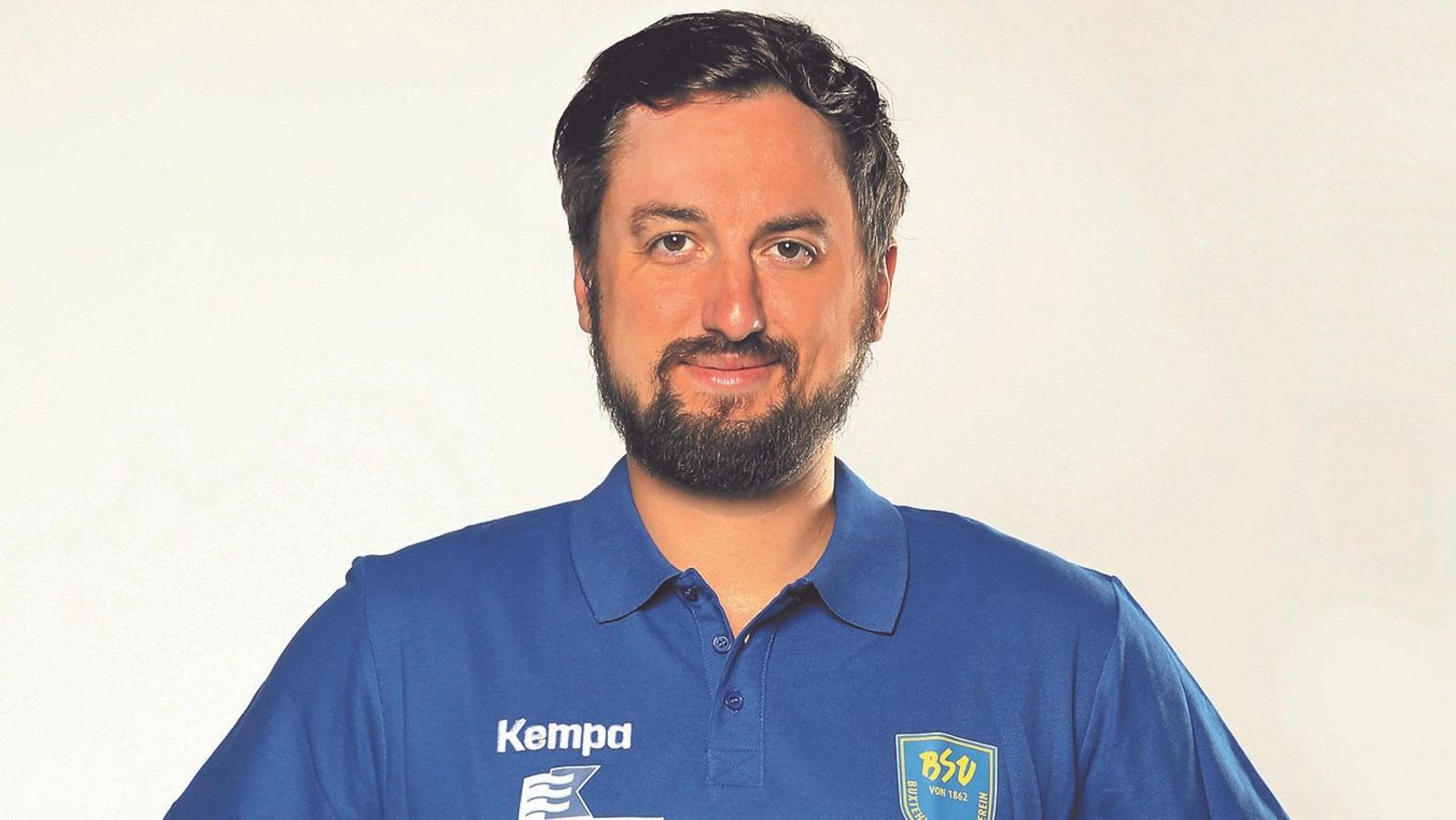 Adrian Fuladdjusch bleibt mindestens bis 2025 beim Buxtehuder SV