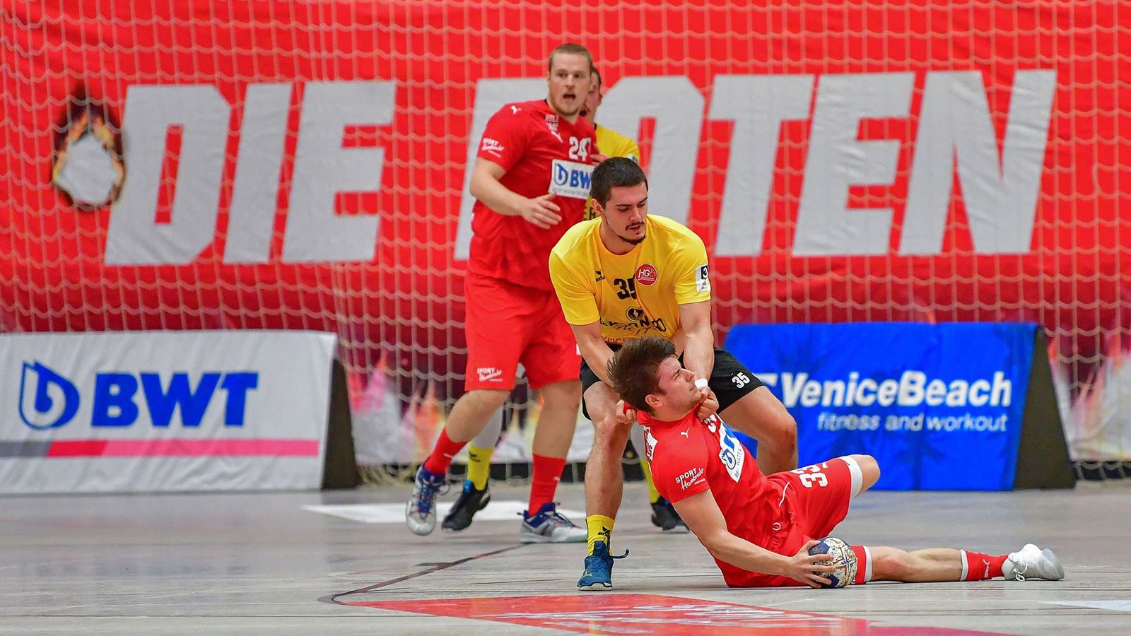 Wiedersehen in Bayreuth, weite Reise für die HG