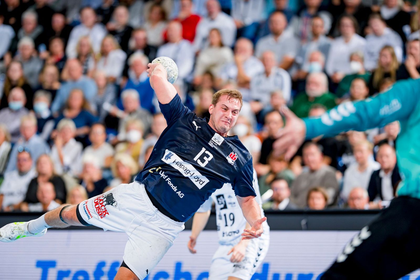 HSVH dreht in der zweiten Halbzeit auf und besiegt Göppingen mit 31:28