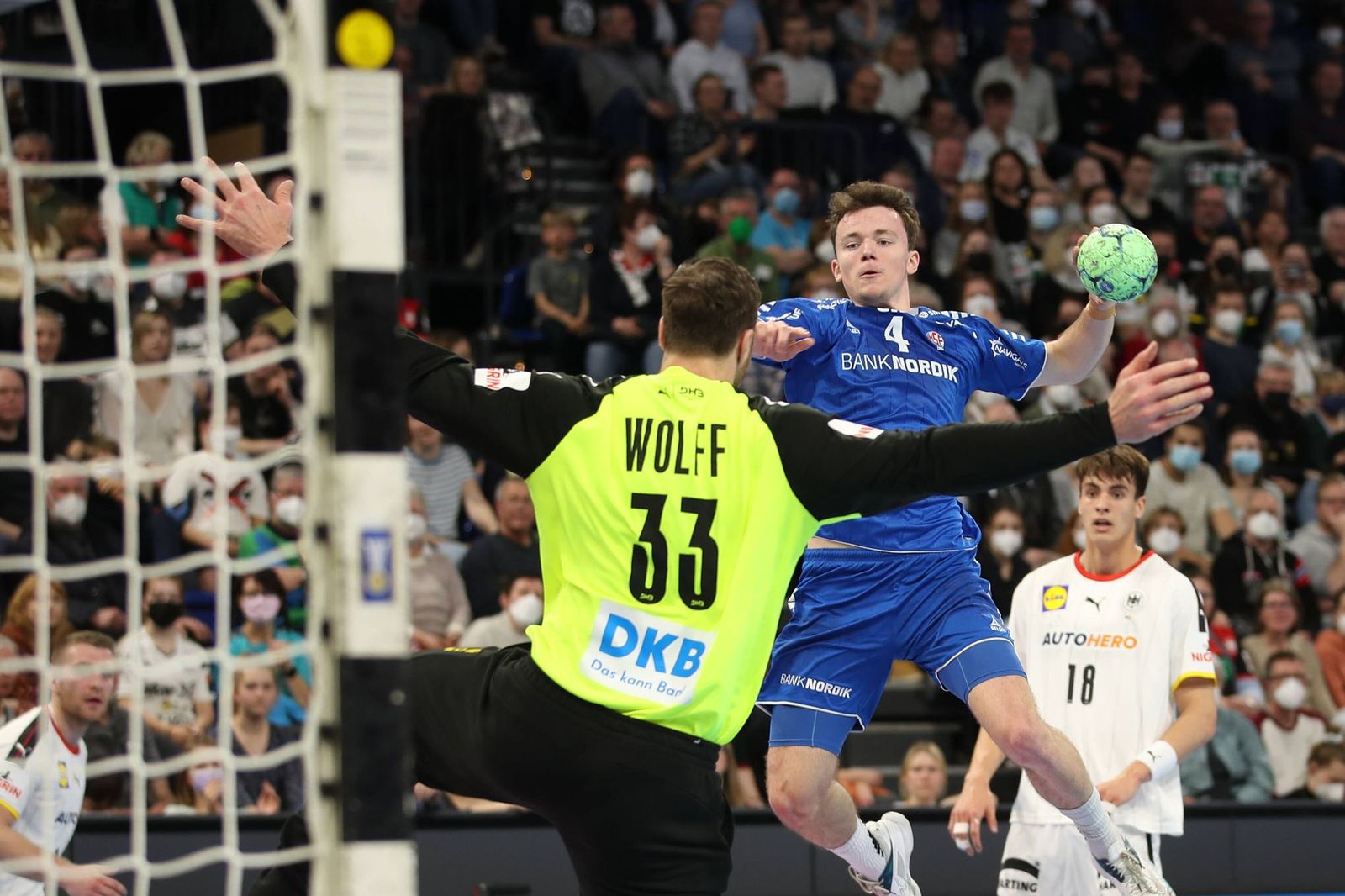 "Es ist ein Traum von mir und allen Färöern": Füchse-Neuzugang Hákun West Av Teigum hofft auf EM-Qualifikation