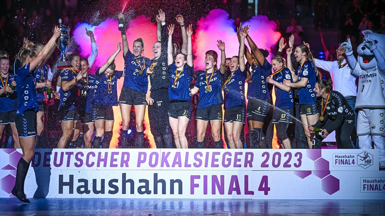 Bietigheimer Hattrick im Frauen-Pokal